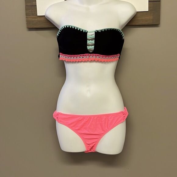 Arizona 3-piece Matching Swim Suit- Medium tops/large bottom - Picture 8 of 13